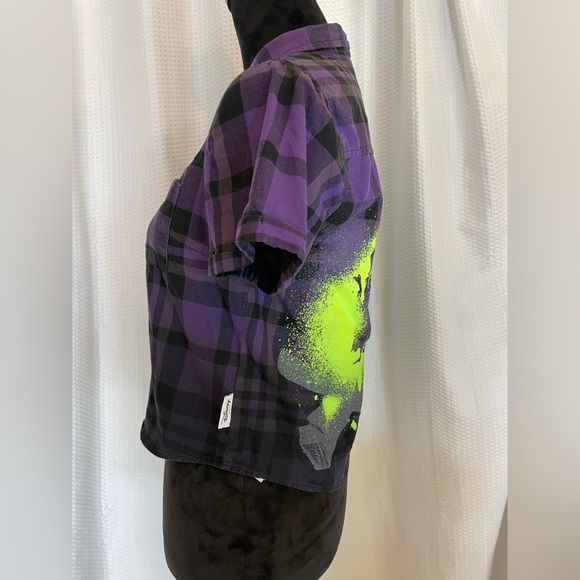 Disney Parks Her Universe plaid Haunted Mansion Hitchhiking Ghosts blouse medium - Picture 3 of 7